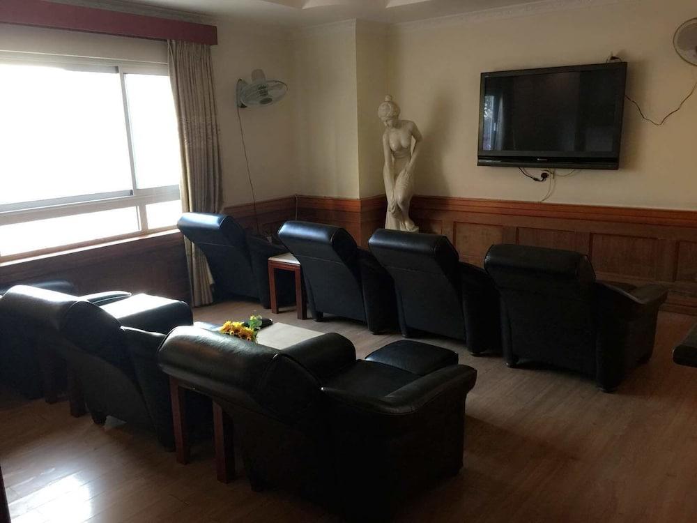 A25 Hotel - Bach Mai Ханой Экстерьер фото